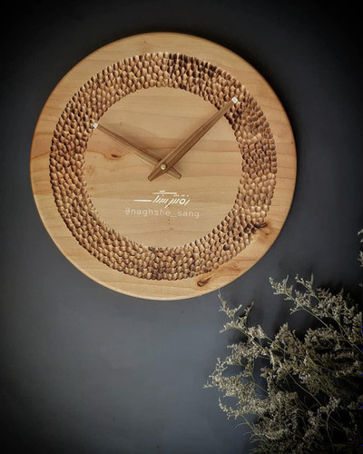 ساعت چوبی چنار دور ابزار