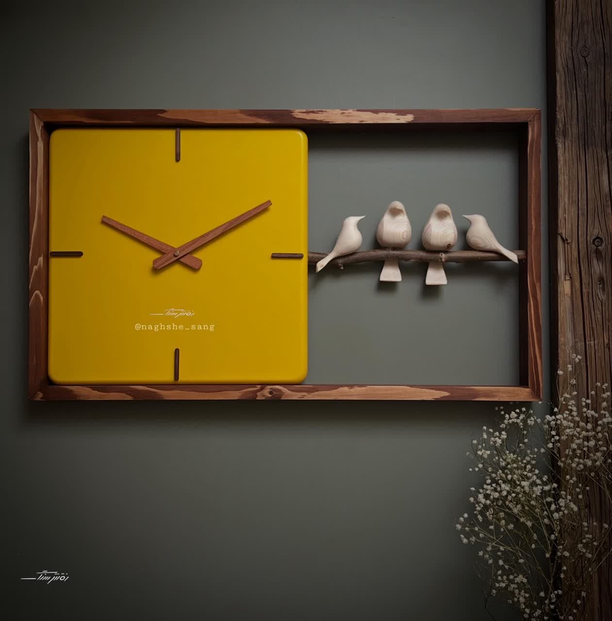 ساعت افقیm70 زرد